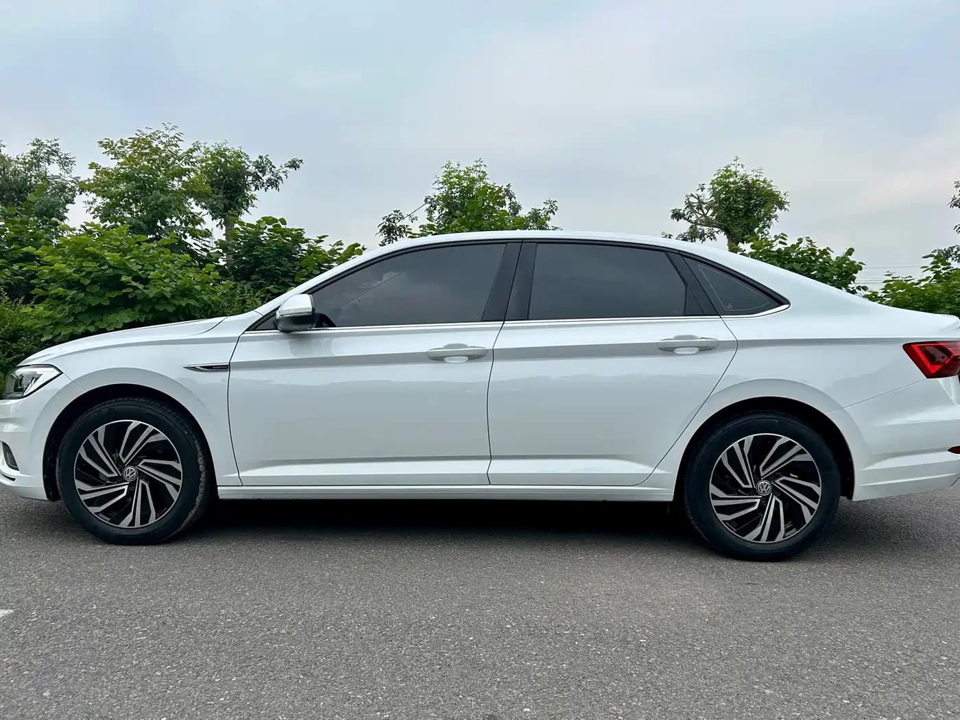 Volkswagen Sagitar 2022 280TSI DSG Surpassing Edition фото 3