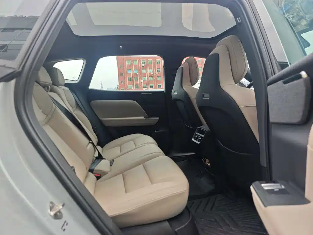 Фото 7 - Volvo XC70 Plug-in Hybrid