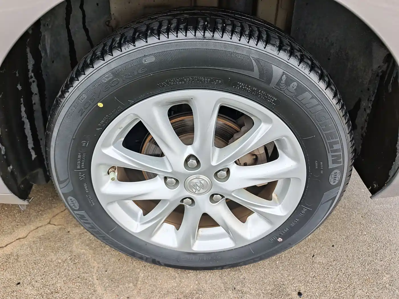 Buick GL6 2018 18T 6-Seater Luxury фото 10