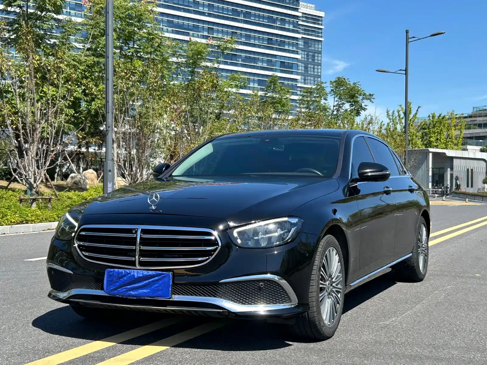Photo 1 - Mercedes-Benz E-Class