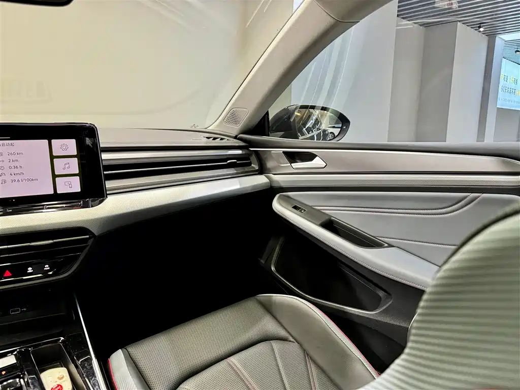 Volkswagen Lamando 2025 Model Year Lamando L 280TSI DSG Cool & Spicy PLUS Edition фото 23