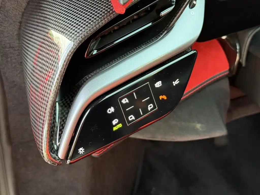 Ferrari SF90 2024 2020 3.9T V8 Stradale