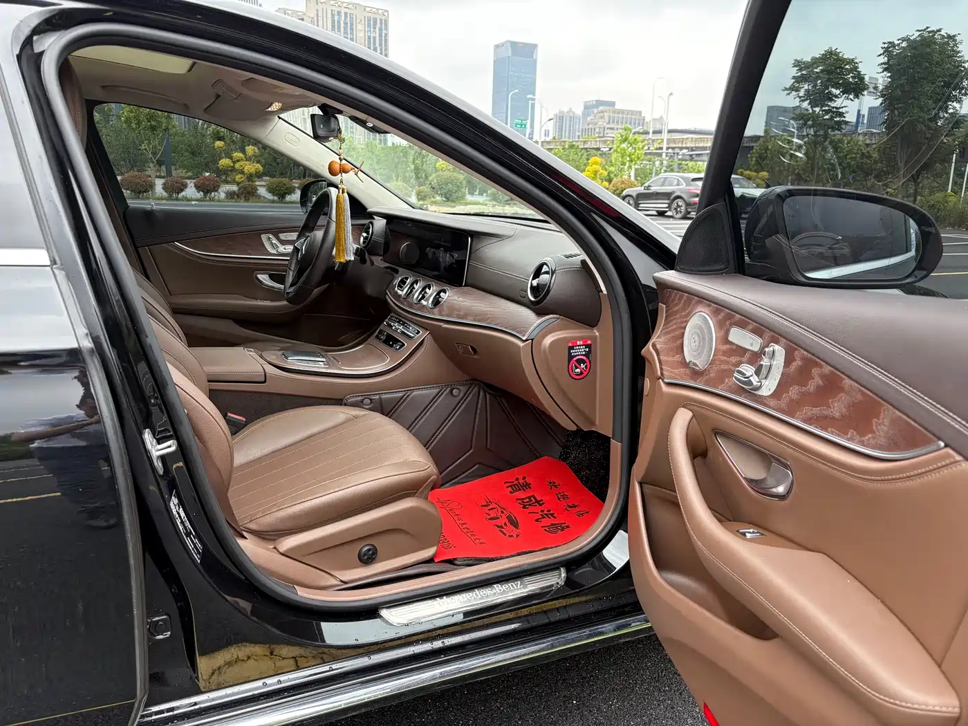 Mercedes-Benz E-Class 2023 Facelift E 300 L Luxury фото 17