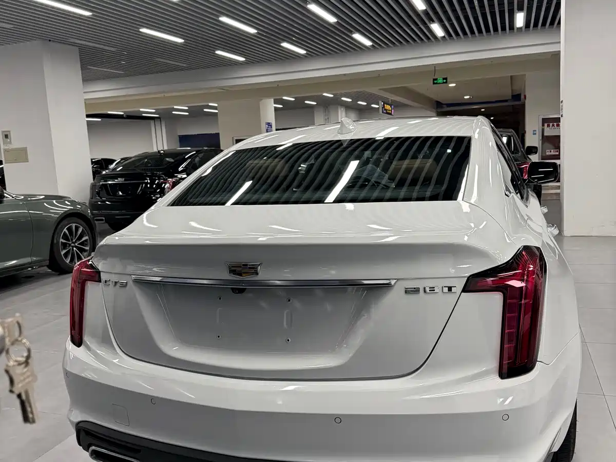 CADILLAC CT5