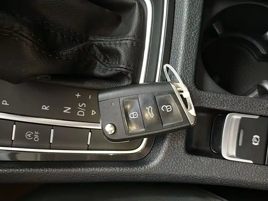 Volkswagen Golf 2018 230TSI Automatic Comfort фото 9