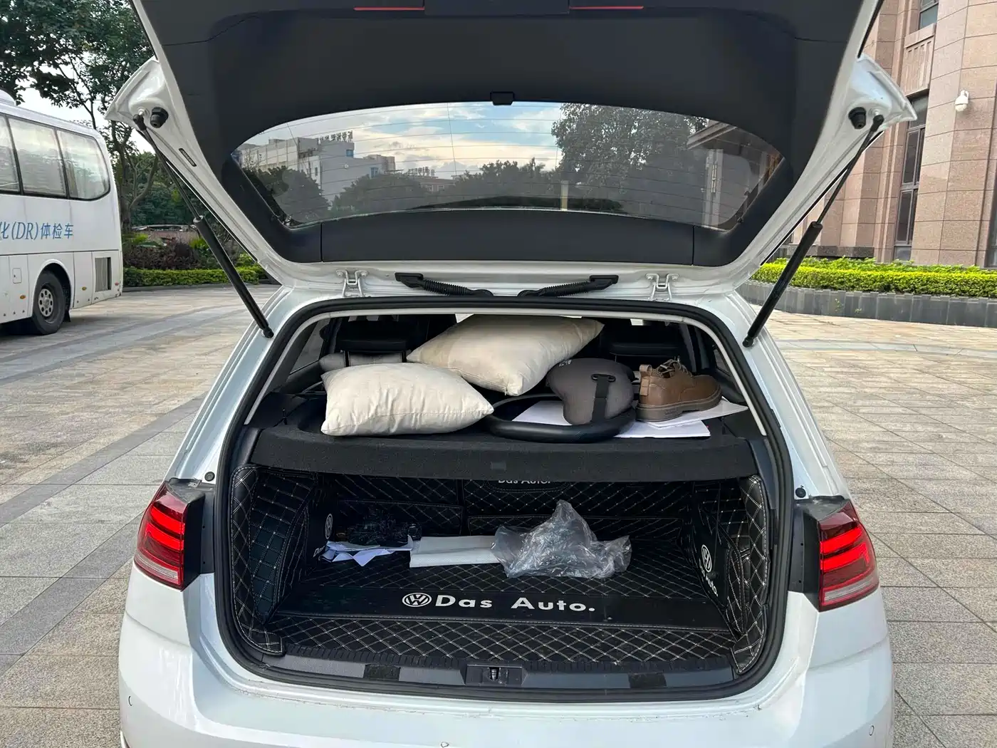 Volkswagen Golf 2020 Beloved Edition 280TSI DSG Comfort фото 15
