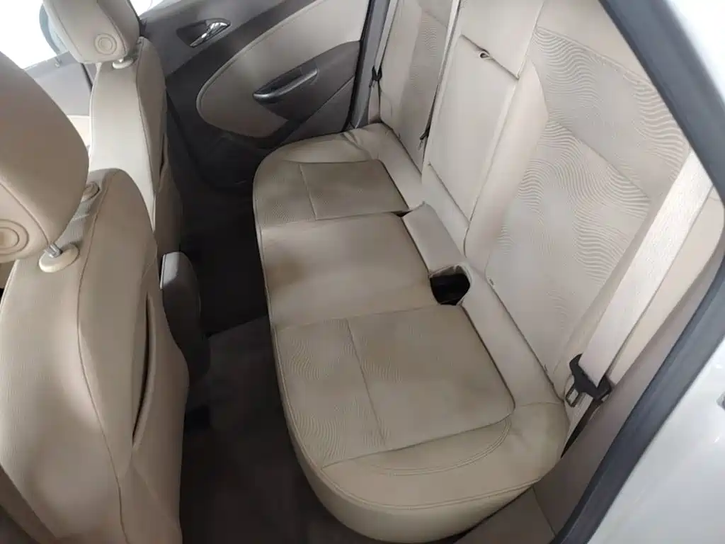 Фото 17 - Buick Excelle