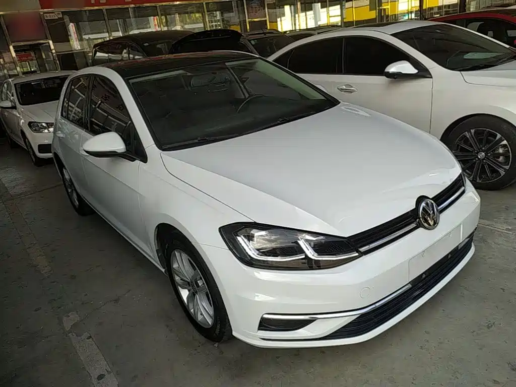 Volkswagen Golf 2018 230TSI Automatic Comfort фото 4