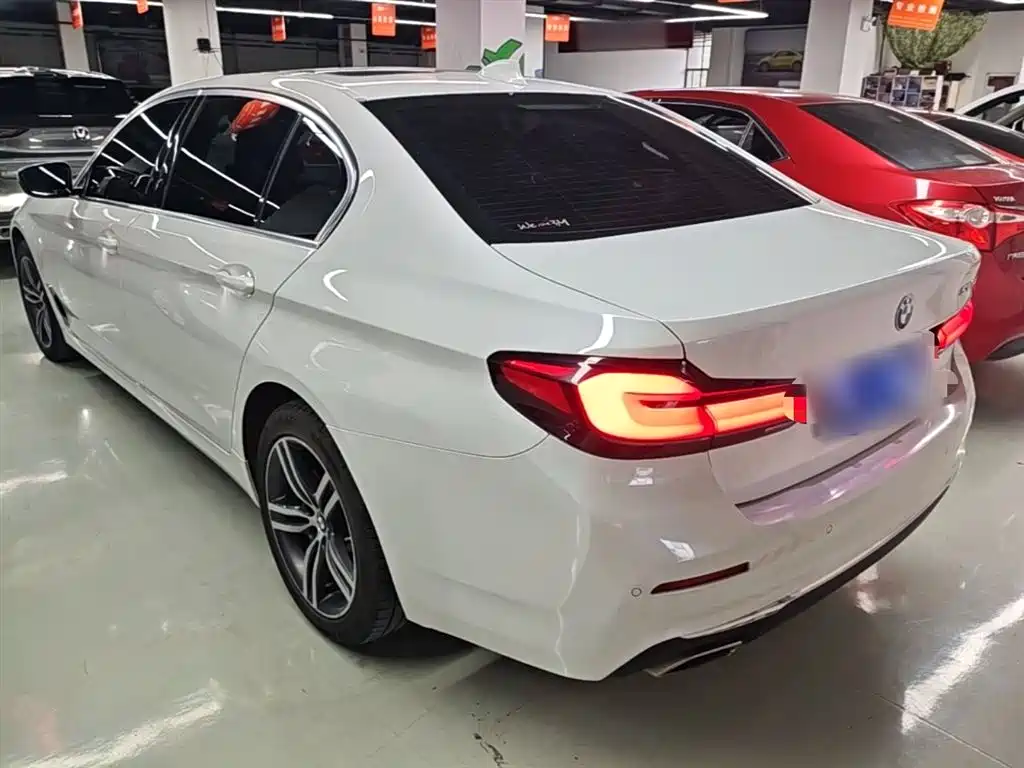 BMW 5 Series 2022 Model Second Facelift 530Li Leading M Sport Package фото 23