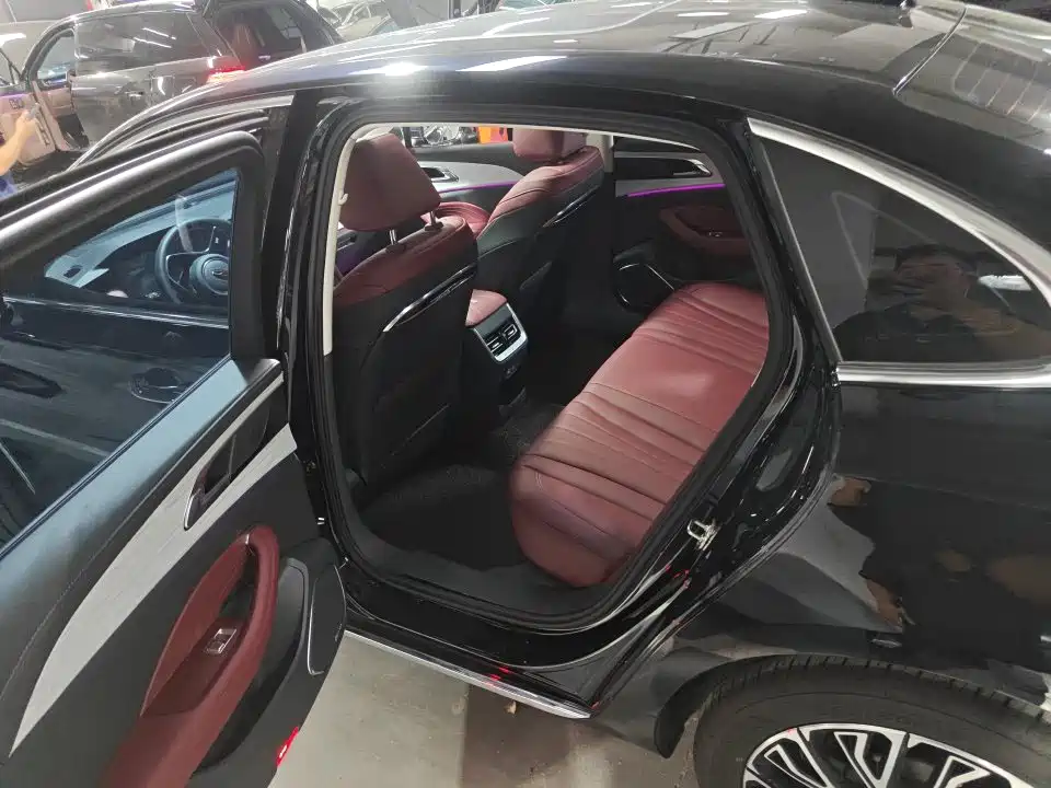 2026 Hongqi H5