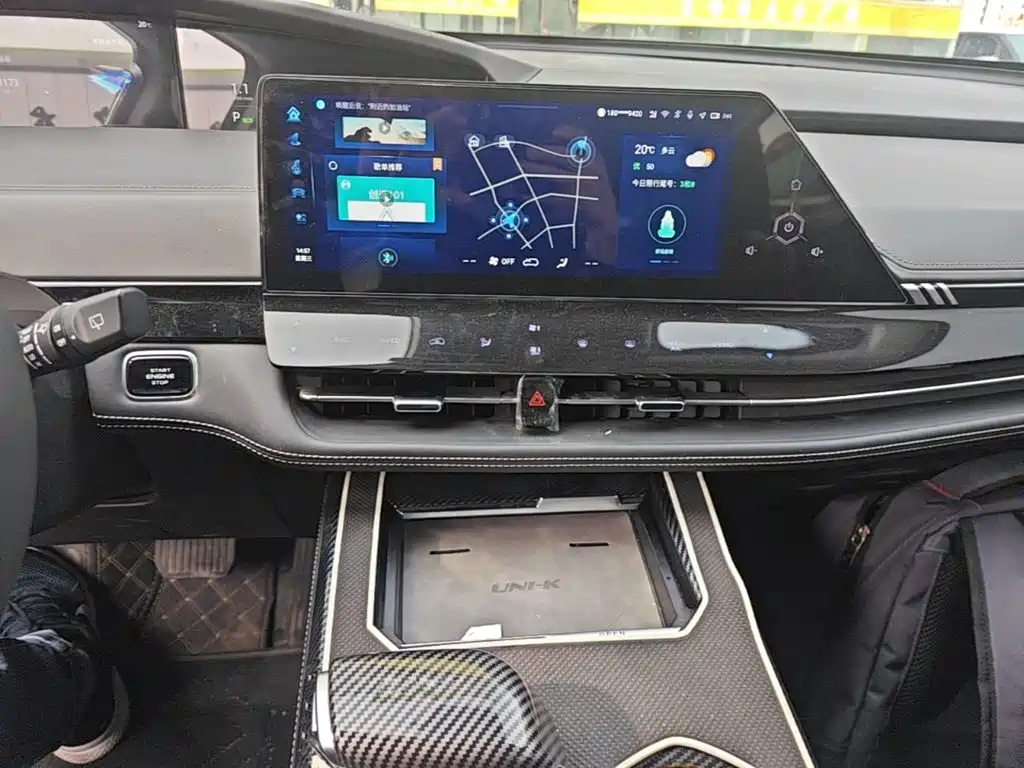 Changan UNI-K 2024 2024 2.0T FWD Global Edition