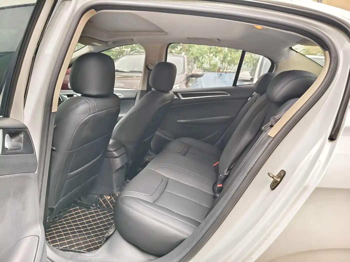 Peugeot 308 2014 2014 Model Joy Edition Classic 1.6L Automatic Trend Style