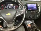 Photo 10 - Chevrolet Malibu XL