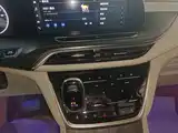 Фото 13 - Buick GL8