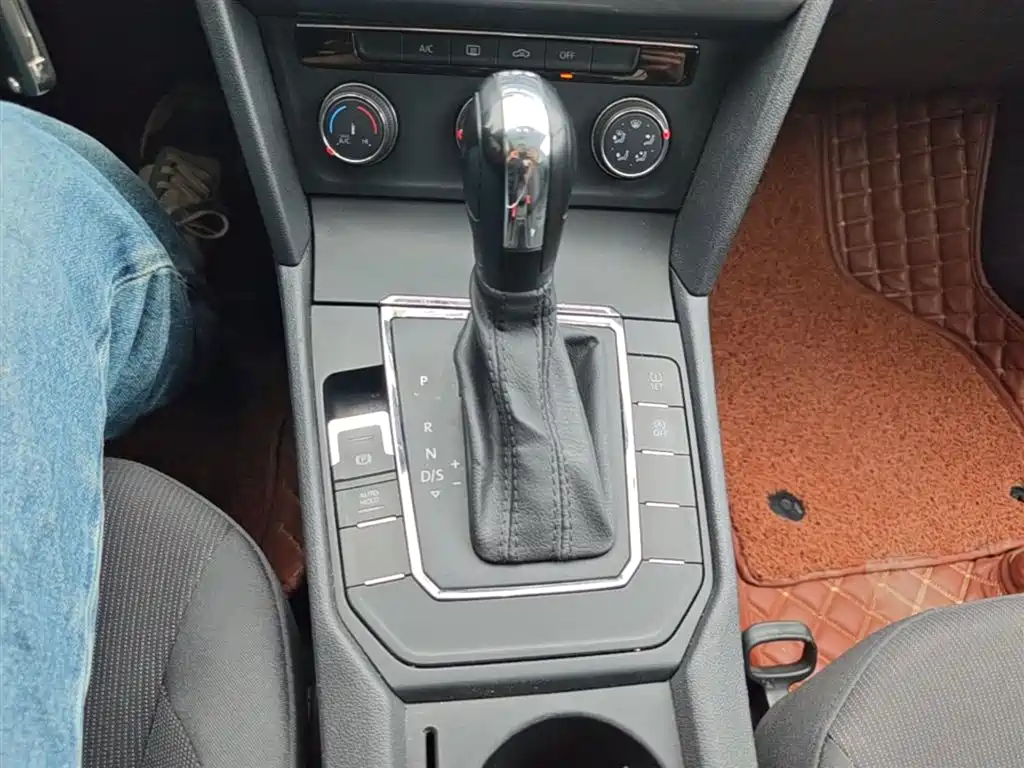 Volkswagen Lamando 2018 230TSI DSG Trend Edition фото 14