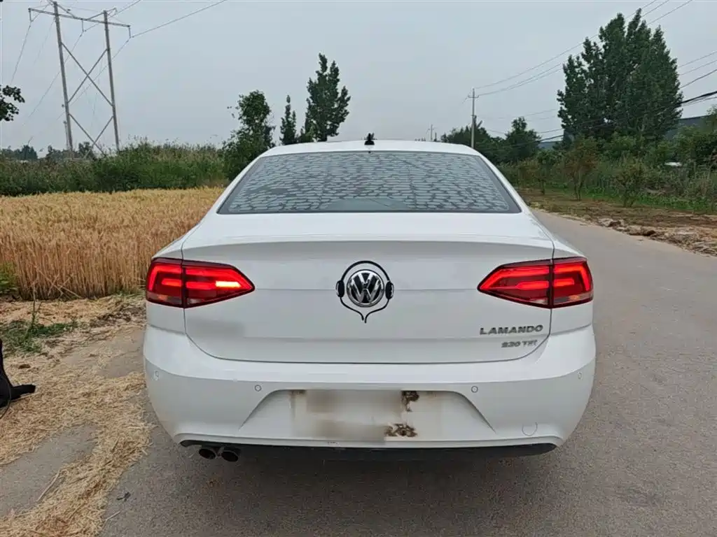 Volkswagen Lamando 2018 230TSI DSG Trend Edition фото 6