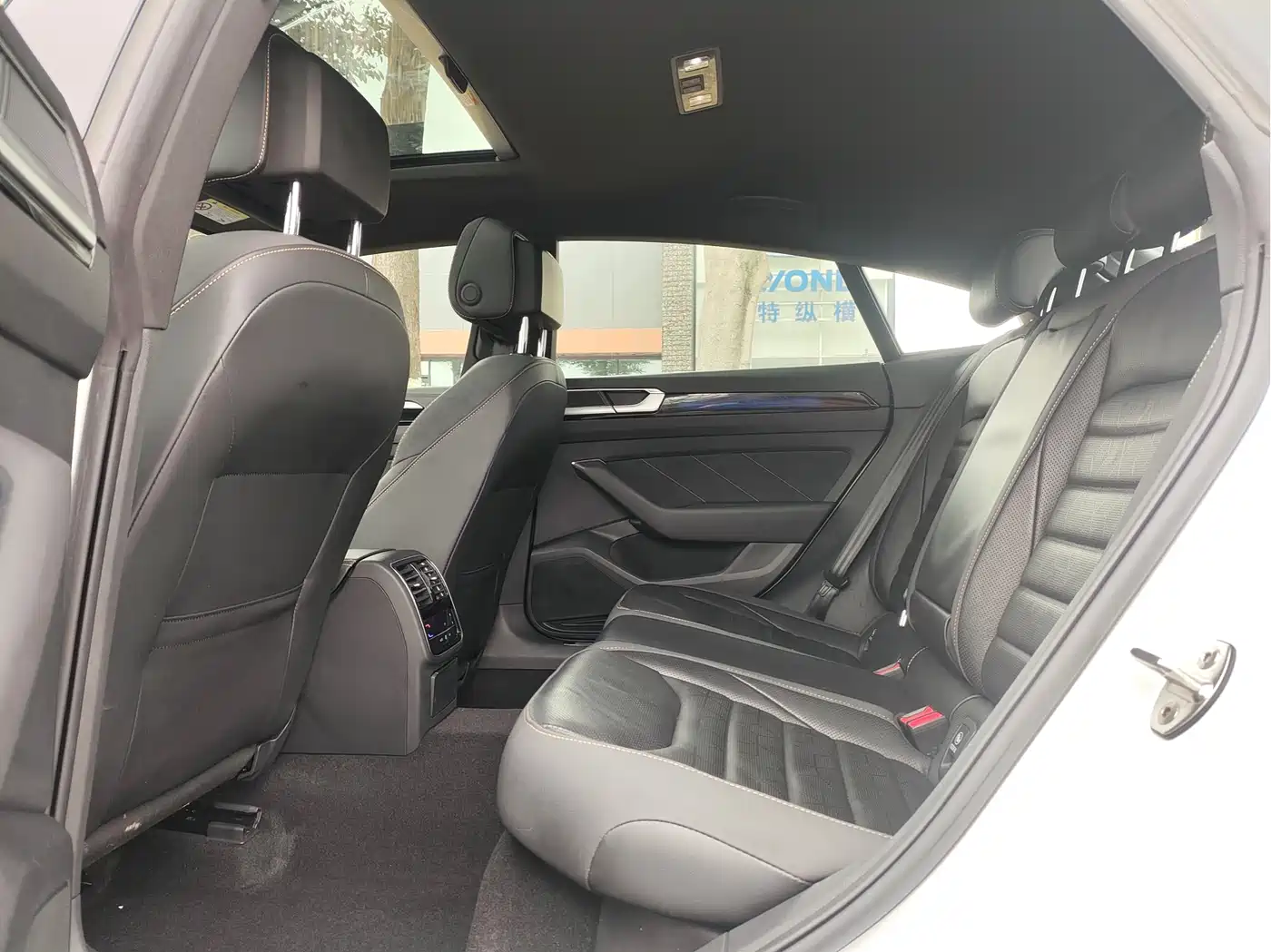 Volkswagen FAW-Volkswagen CC 2024 380TSI Bright Edition фото 8