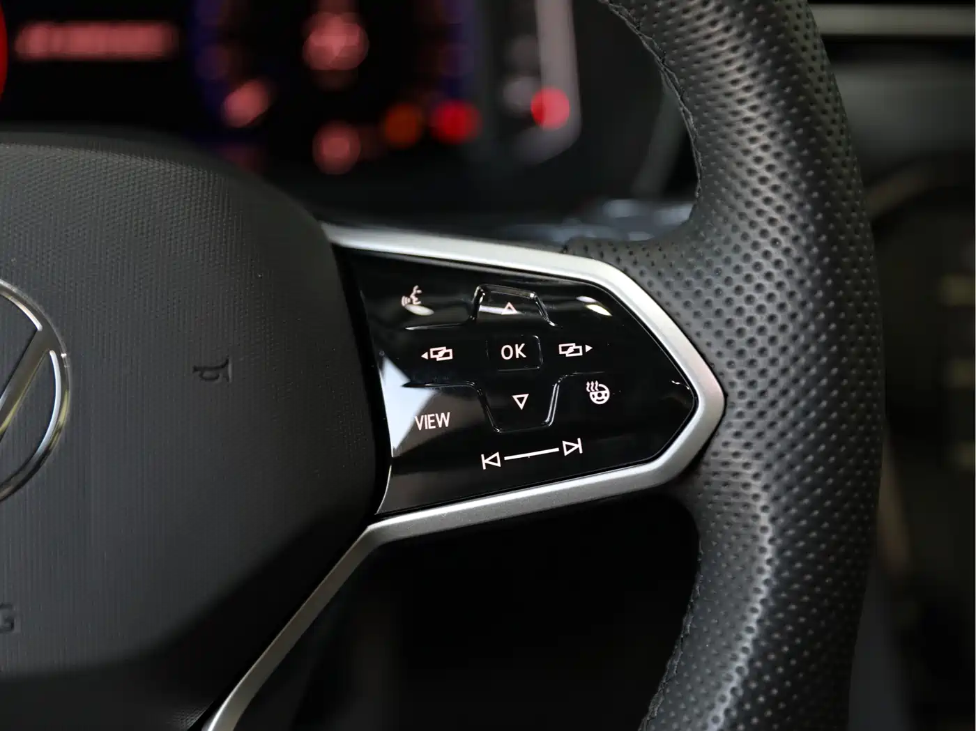 Volkswagen Magotan 2024 2 Million Units Public Sharing Edition 330TSI DSG Luxury фото 6