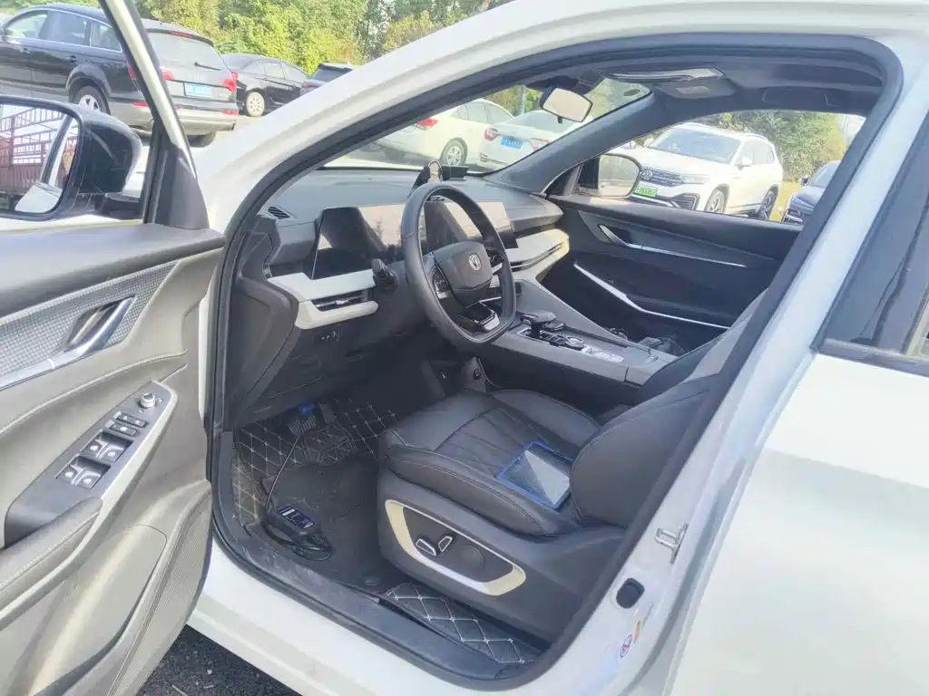 Фото 8 - Changan CS75 PLUS