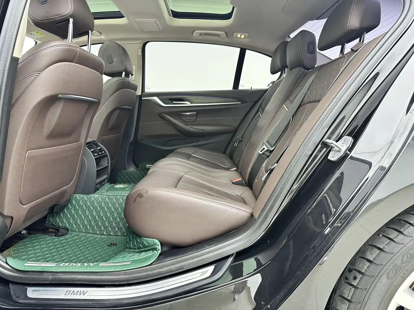 BMW 5 Series New Energy 2020 530Le Range Upgrade Luxury Package фото 8