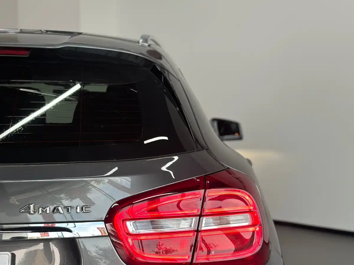 Mercedes-Benz GLA (Import) 2015 2015 GLA 260 4MATIC