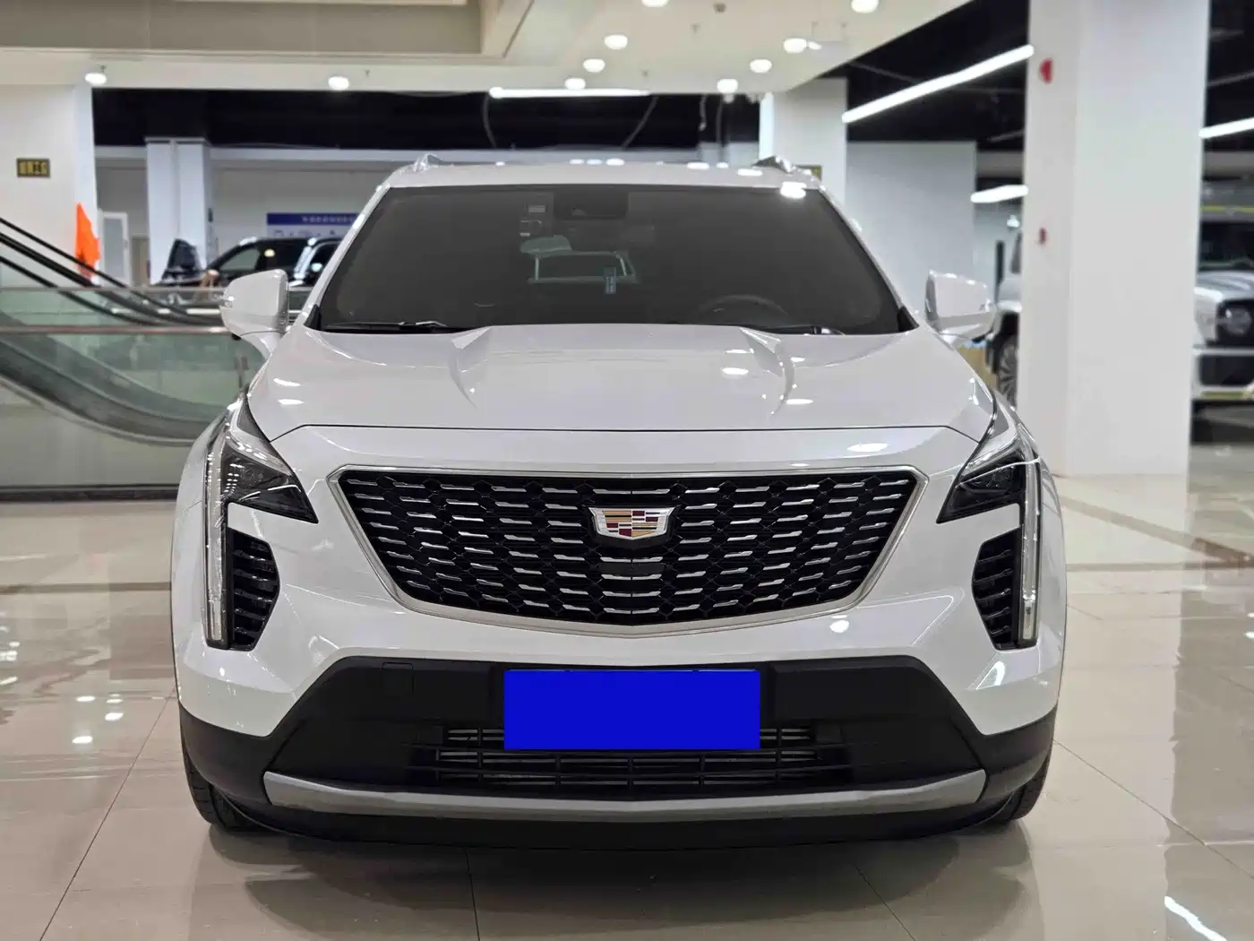 Cadillac XT4 2023 2022 28T FWD Premium