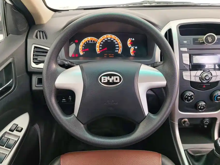BYD F3 2015 2015 Energy-saving Edition 1.5L Manual Luxury