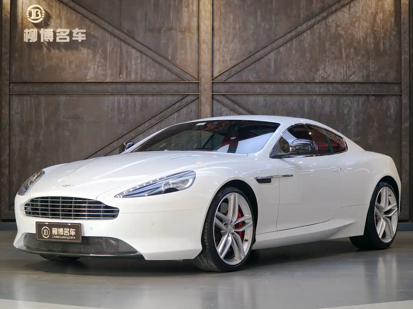 Aston Martin DB9