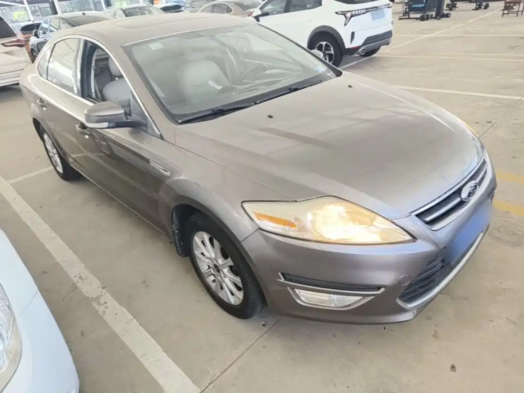 Ford Mondeo 2014 2013 2.3L Fashion Model