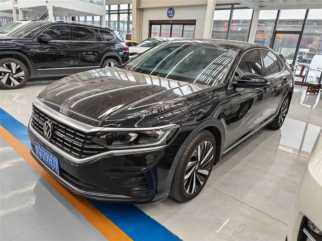 Volkswagen Passat 2022 330TSI Starlight Elite Edition фото 2