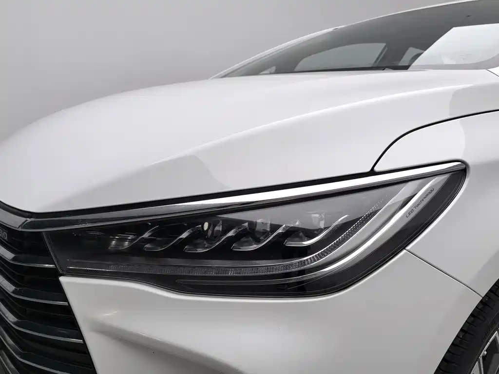 Фото 7 - BYD Song MAX