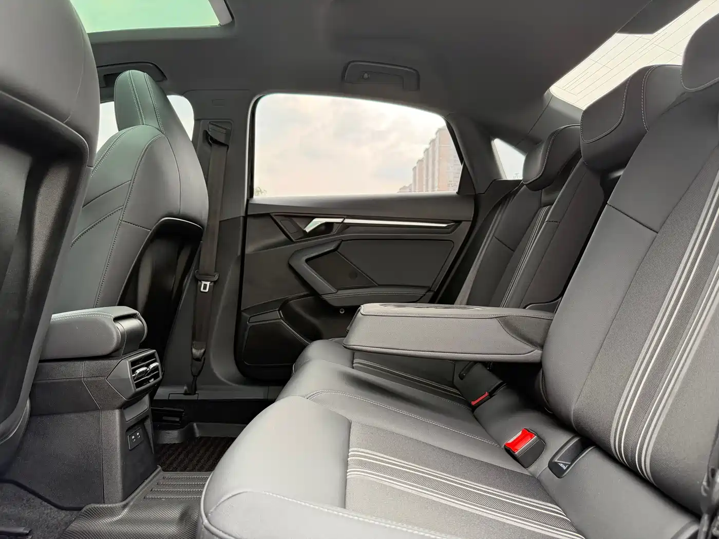 Audi A3 2023 A3L Limousine 35 TFSI Fashion Sport фото 18