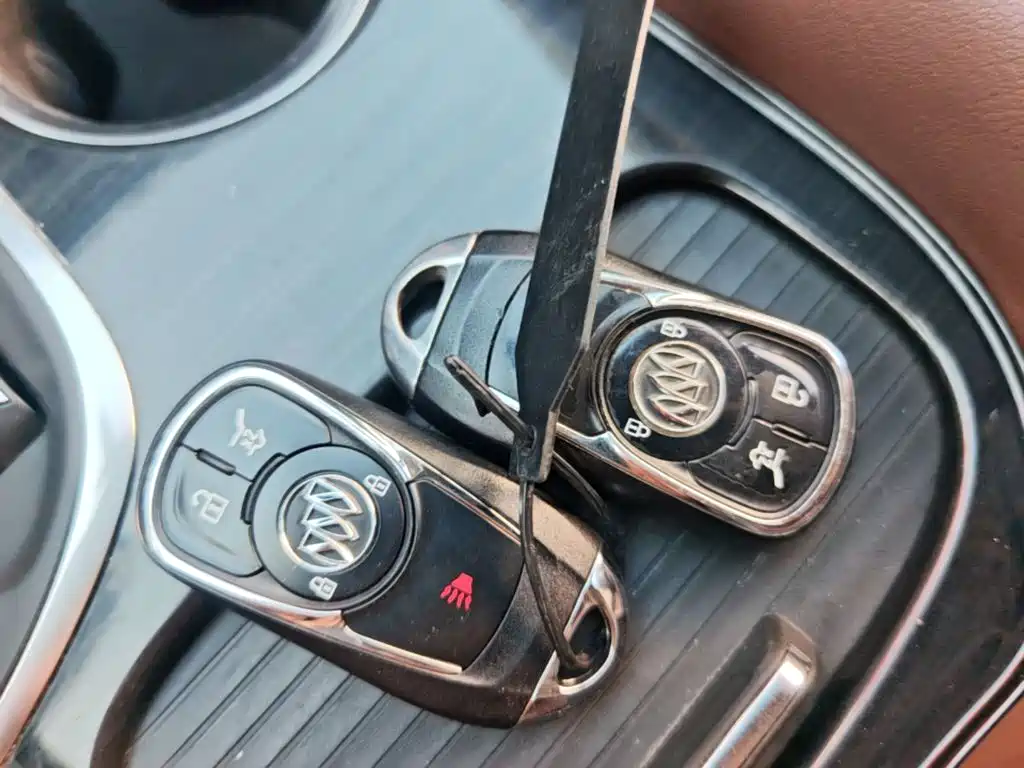 Фото 9 - Buick Envision Plus