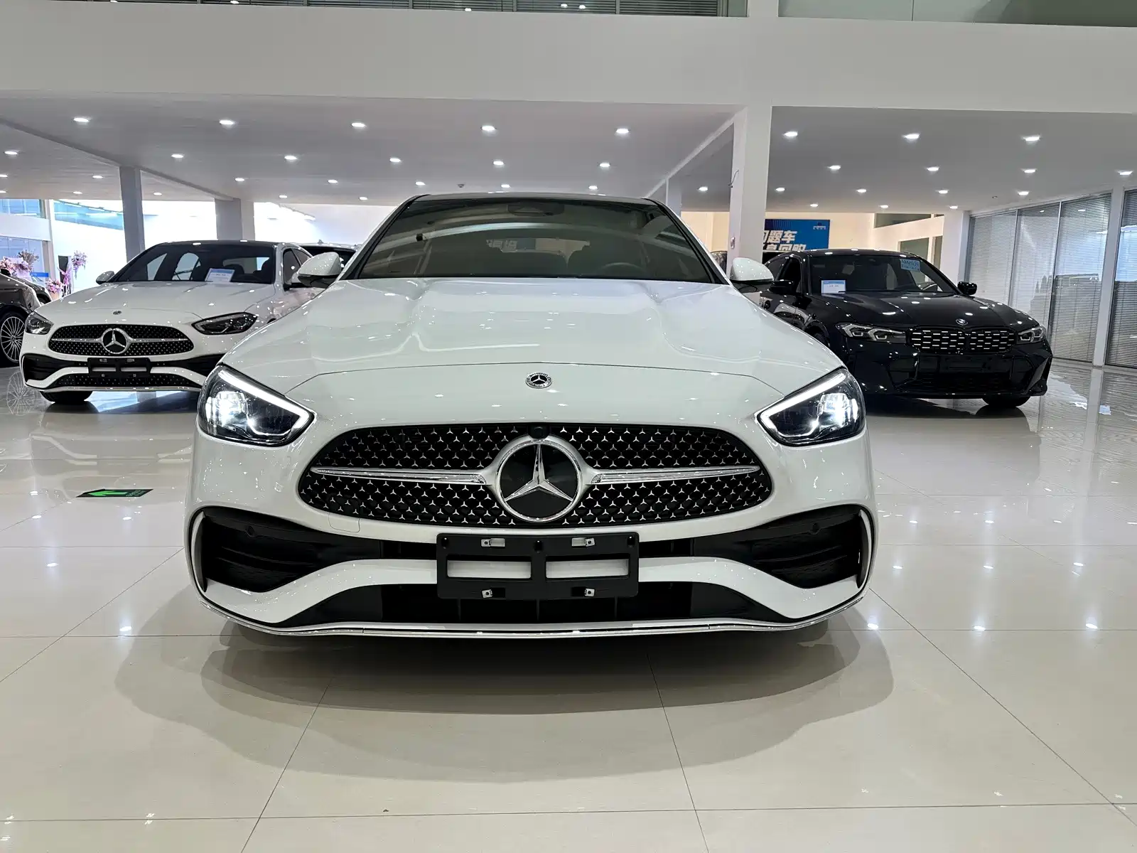 Фото 2 - Mercedes-Benz C-Class