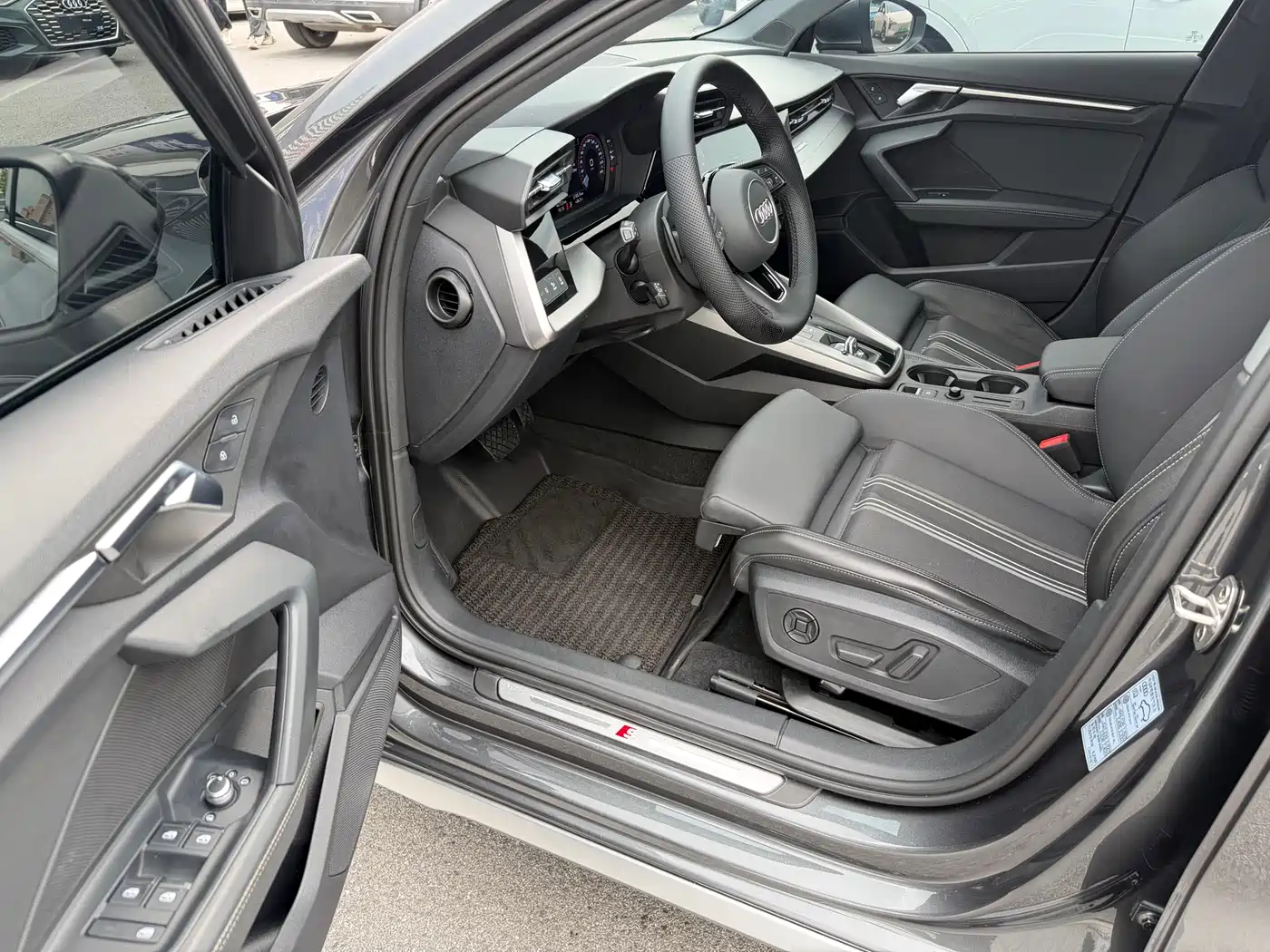 Audi A3 2023 A3L Limousine 35 TFSI Fashion Sport фото 12