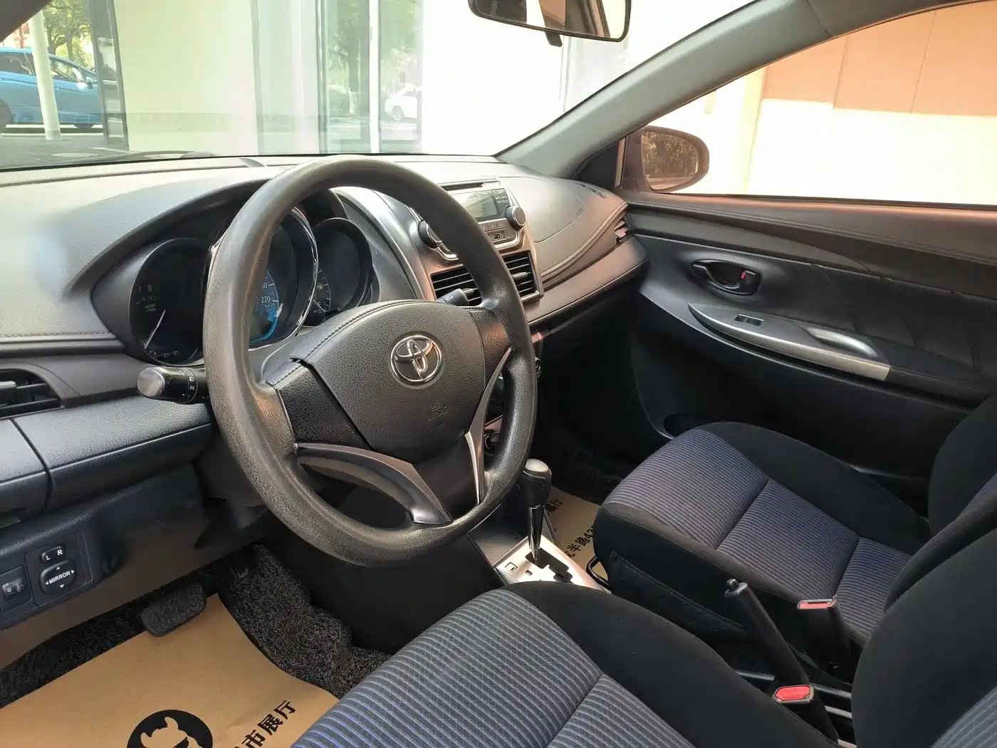 Toyota YARiS L Zhi Xuan 2014 1.5G Automatic Dynamic Edition фото 13