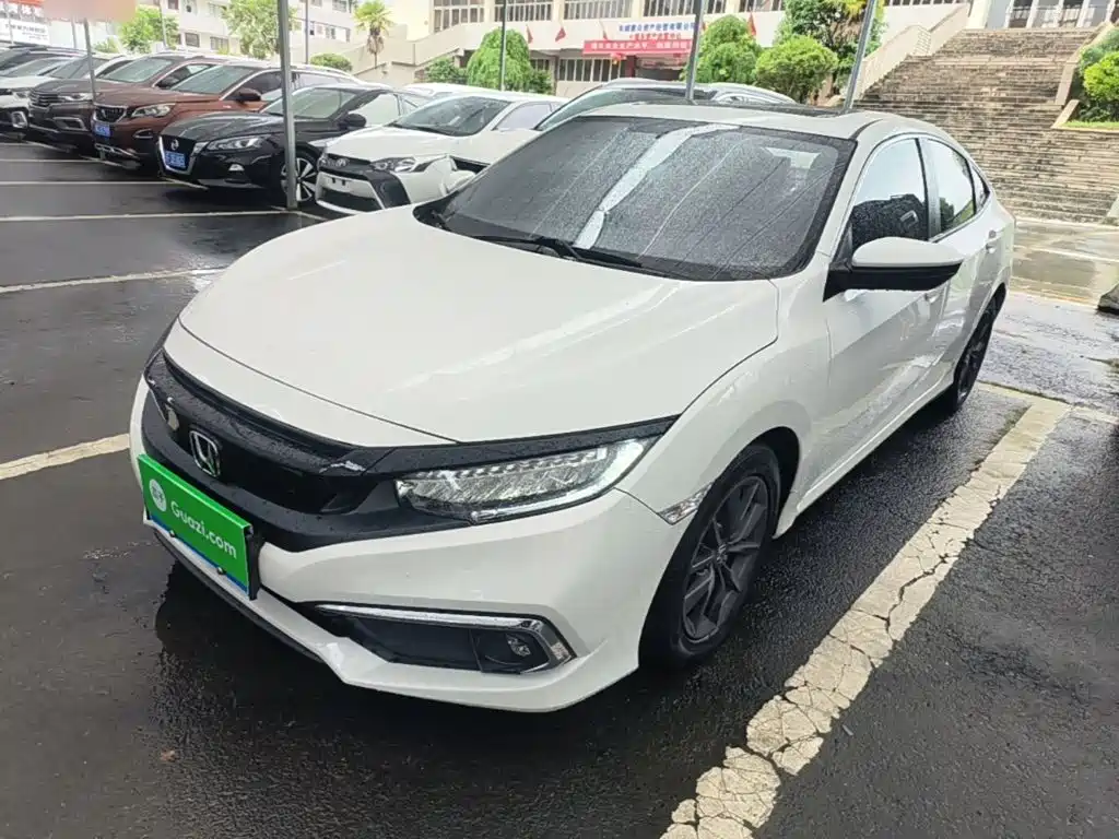 Фото 1 - Honda Civic