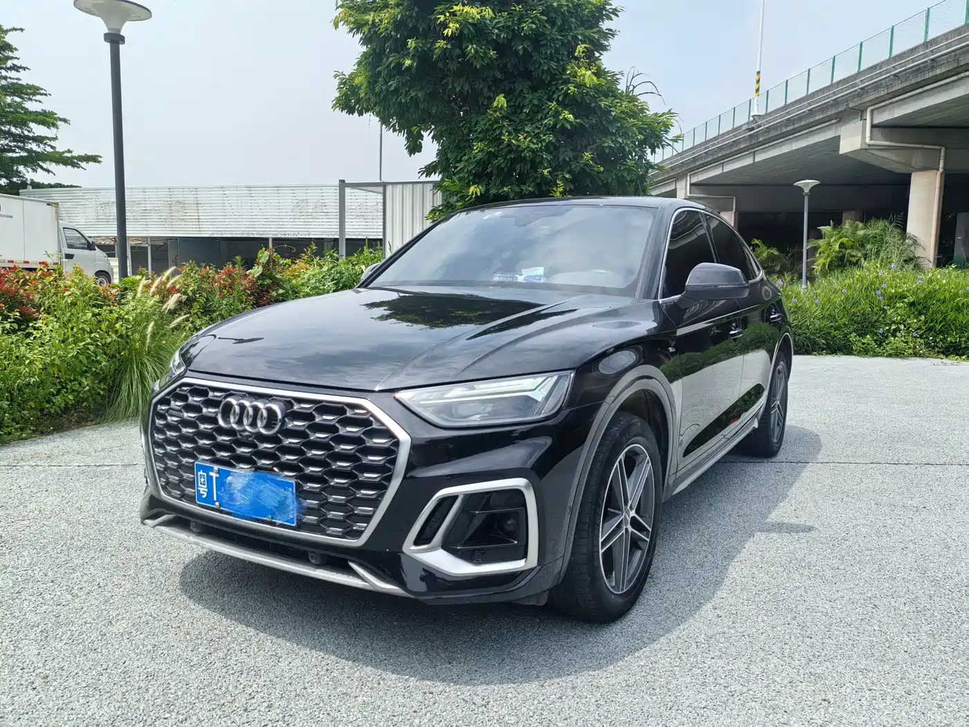 AUDI Q5L SPORTBACK