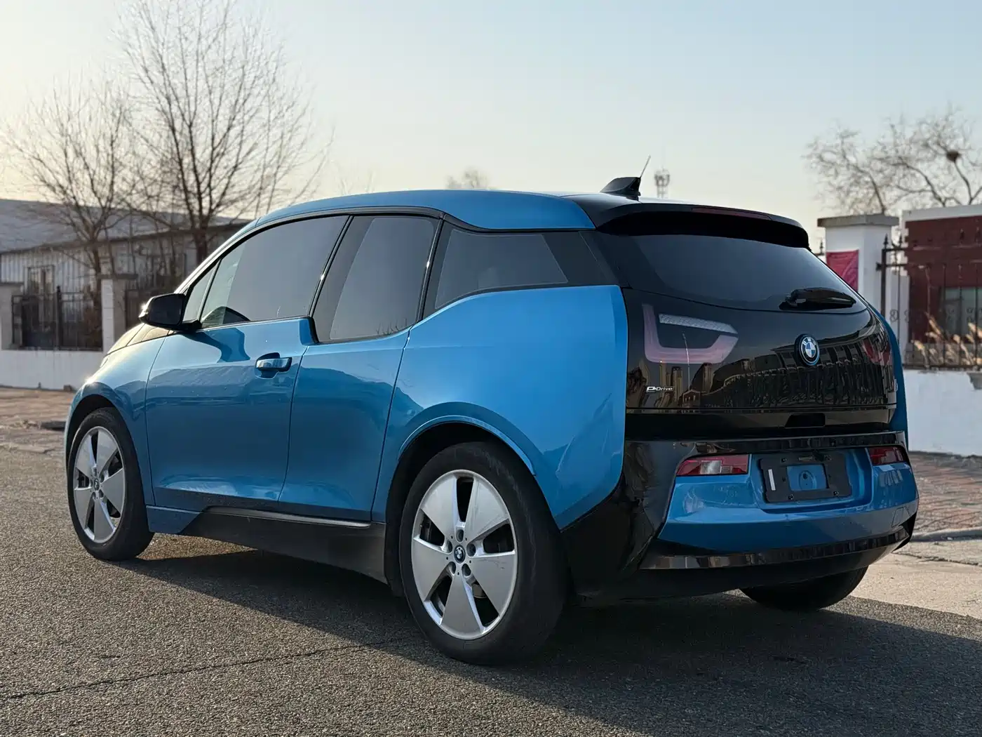 BMW I3