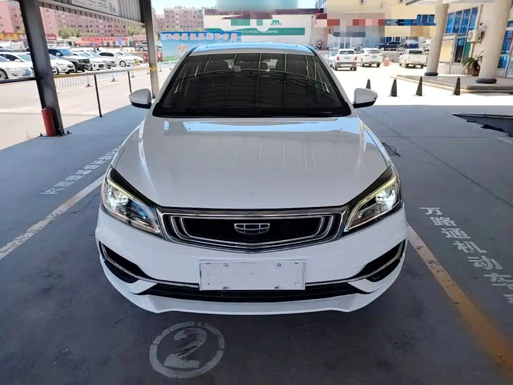 Фото 3 - Geely Emgrand