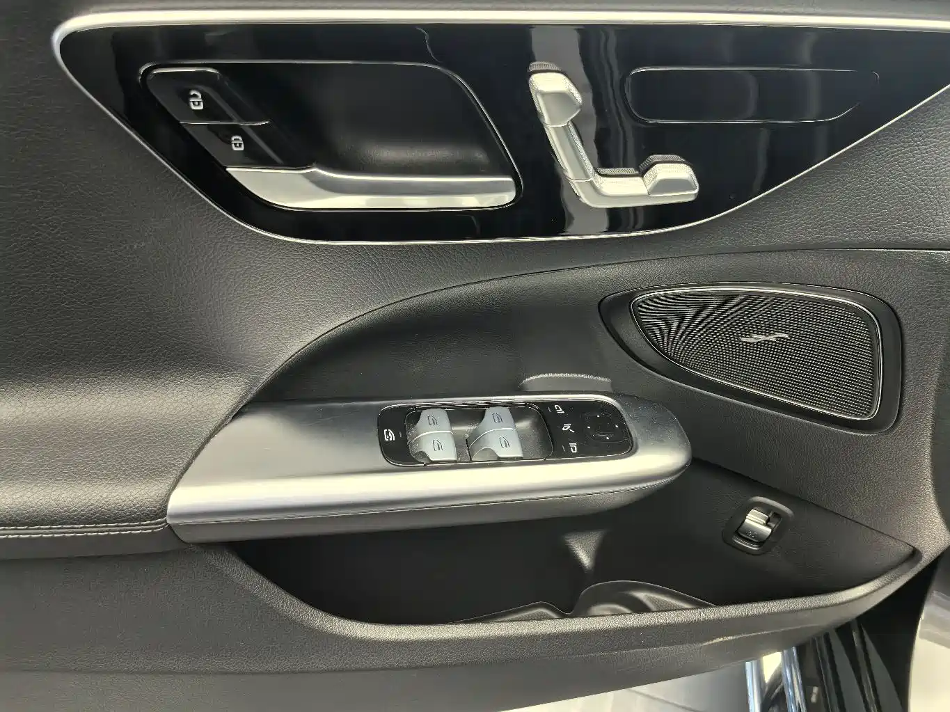 Mercedes-Benz C-Class 2022 Facelift C 260 L Sport фото 13