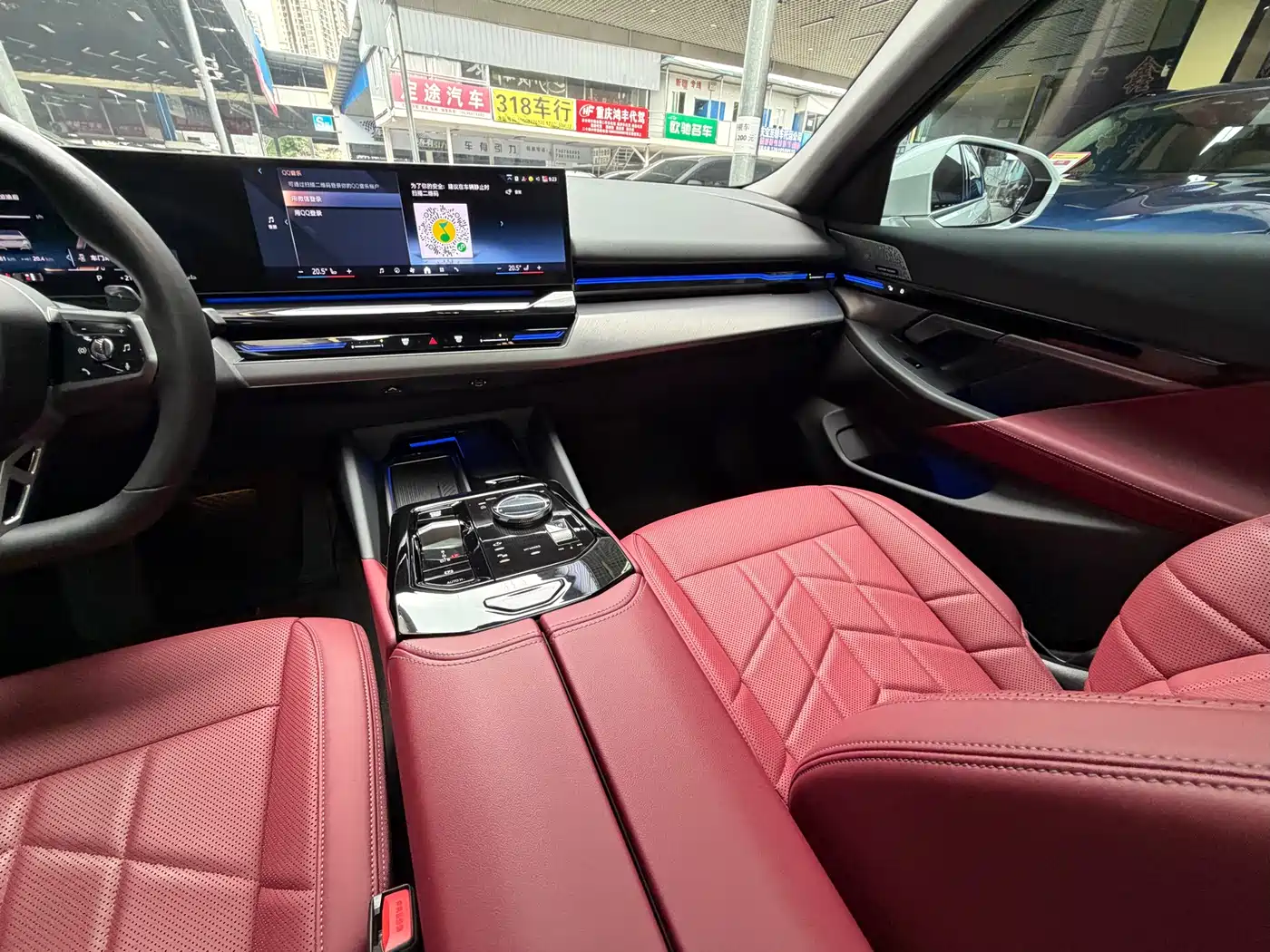BMW 5 Series 2024 525Li M Sport Package фото 32