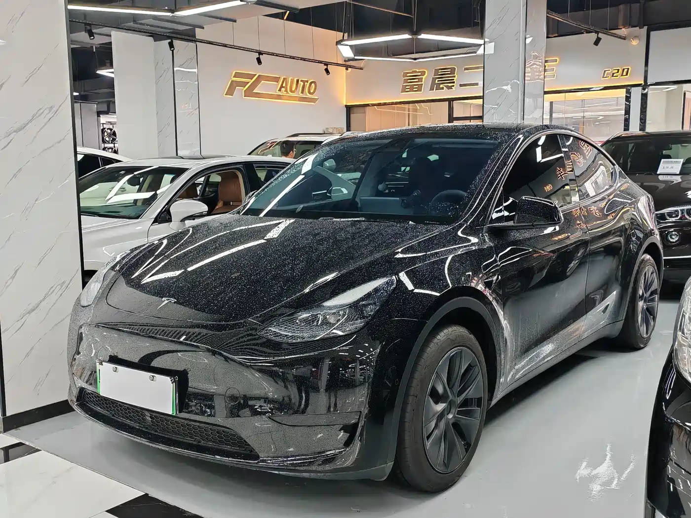 Tesla Model Y 2023