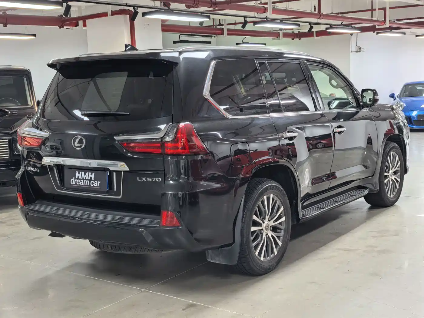 Lexus LX 2017 570 Dynamic Luxury фото 3