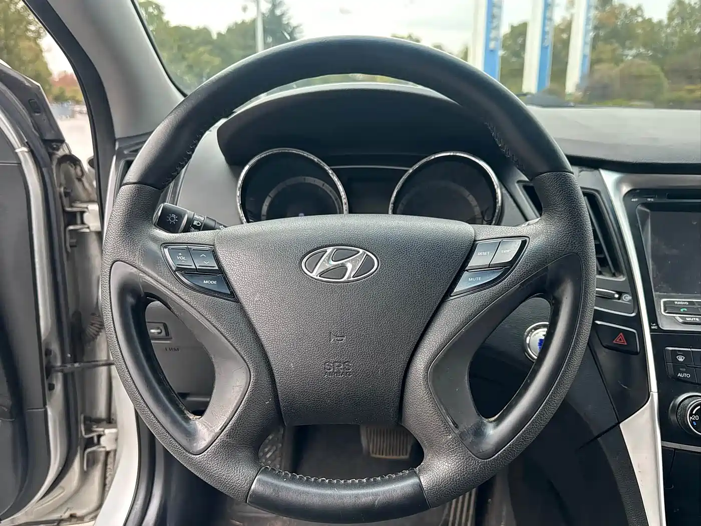 Hyundai Sonata 2013 2.0L Automatic Luxury Edition фото 14