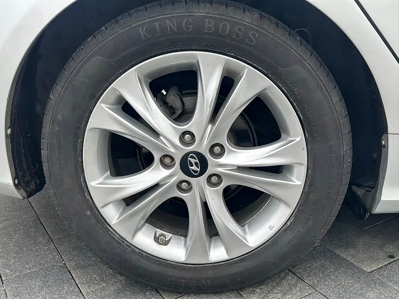 Hyundai Sonata 2013 2.0L Automatic Luxury Edition фото 15