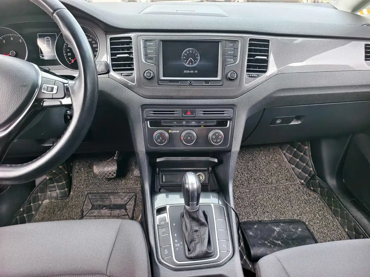Volkswagen Golf Sportsvan 2016 230TSI Automatic Progressive фото 12