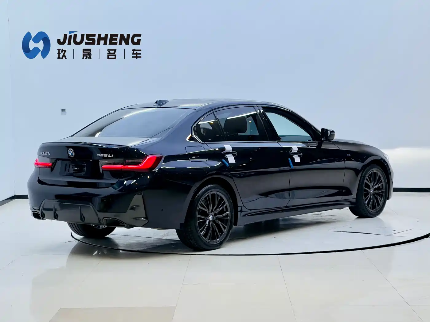 BMW 3 Series 2024 325Li M Sport Shadowline Package фото 7