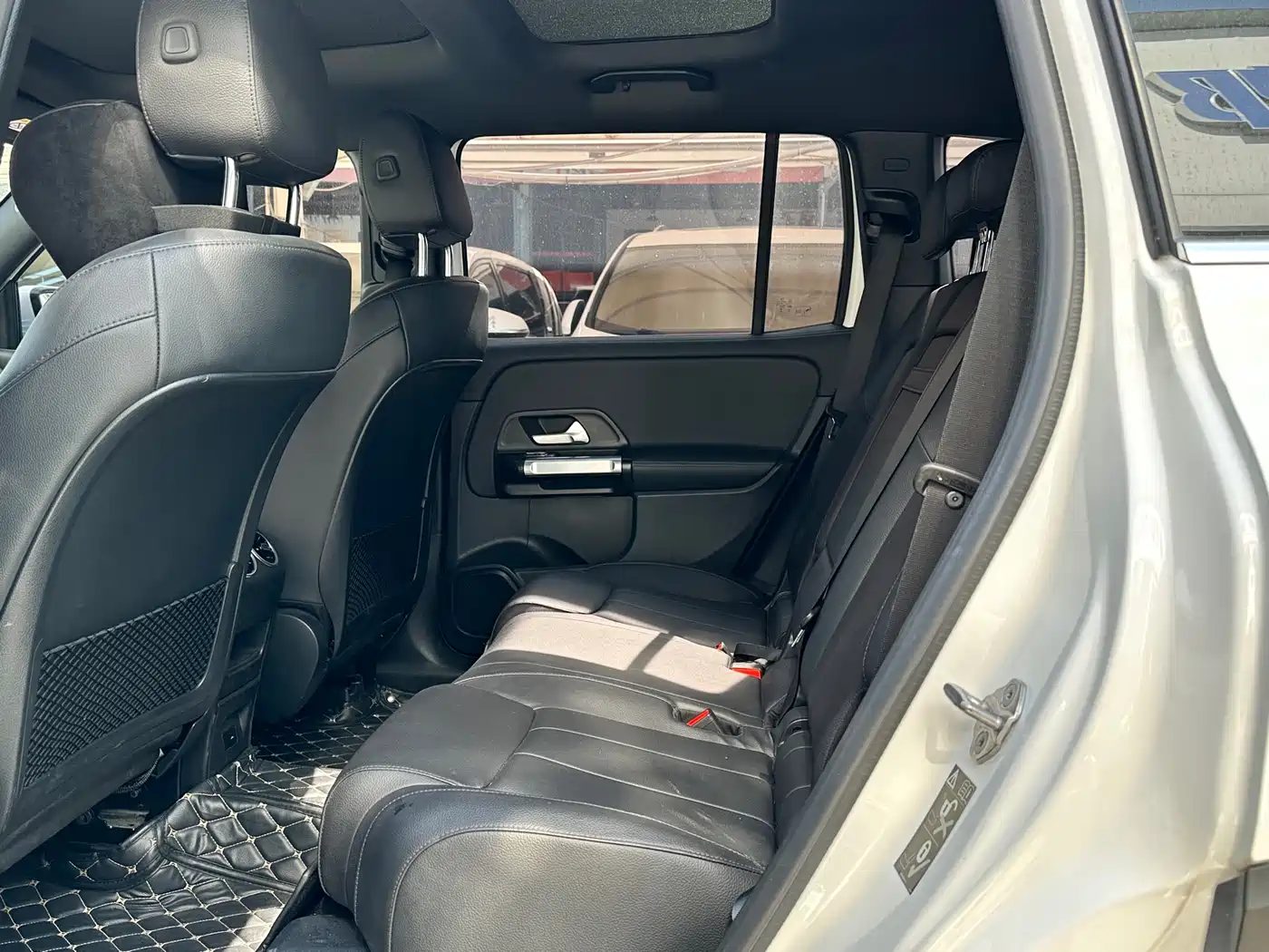 Mercedes-Benz GLB 2023 GLB 220 Dynamic фото 8