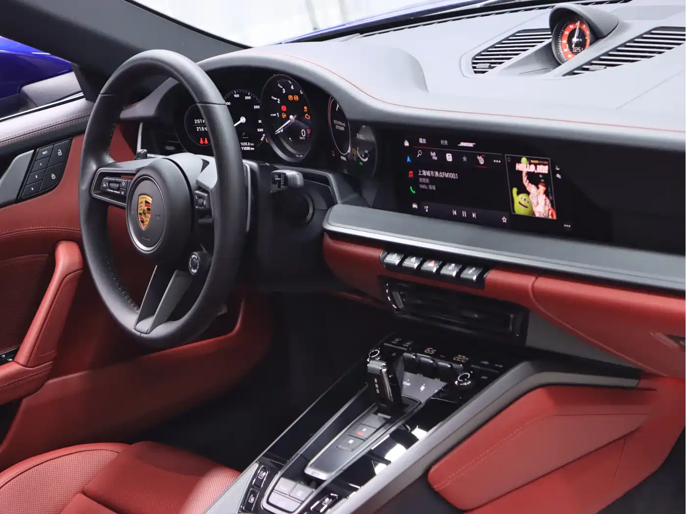 Porsche 911 2023 Carrera 4 3.0T фото 14